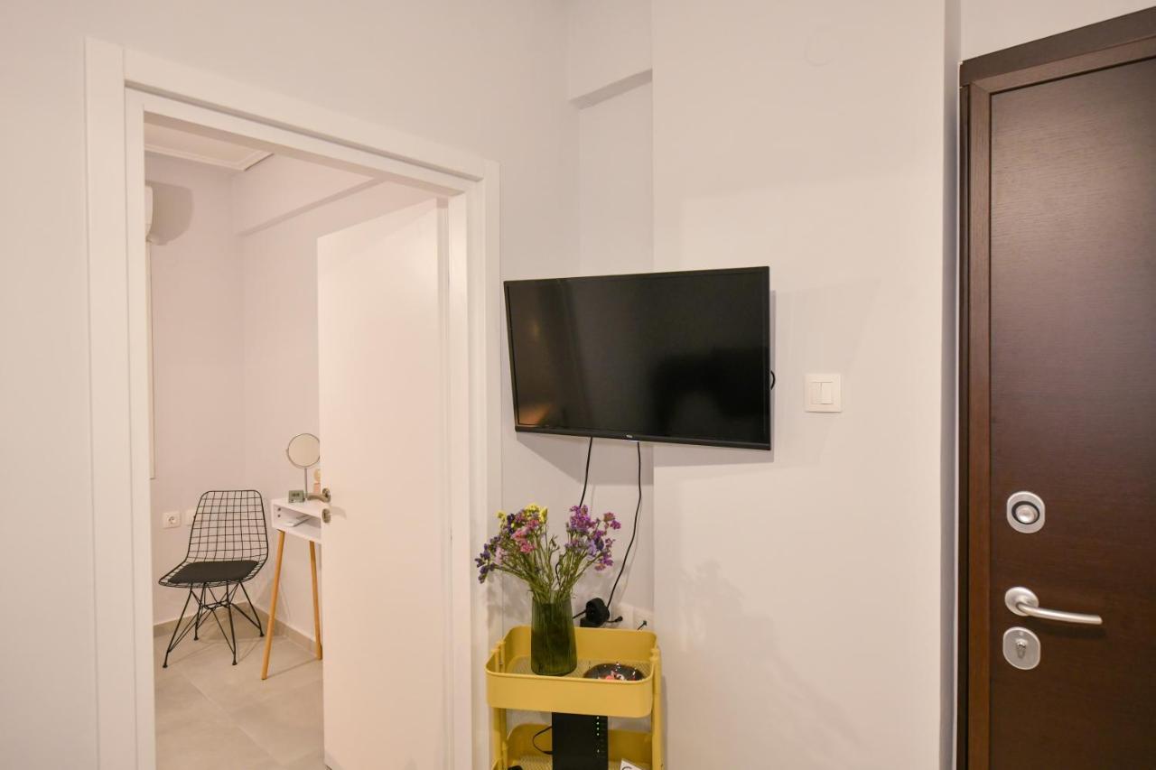 Modern, Comfortable Apartment, In The Heart Of The City_2 라리사 외부 사진